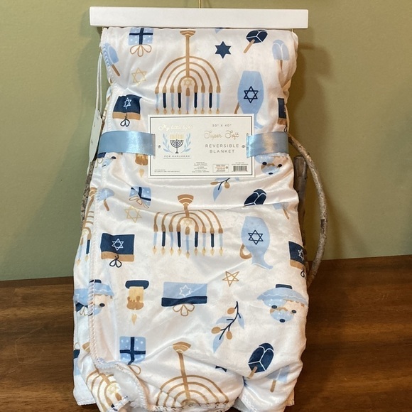 NWT MY LITTLE LIGHT REVERSIBLE HANUKKAH SUPER SOFT BABY BLANKET - Picture 7 of 9